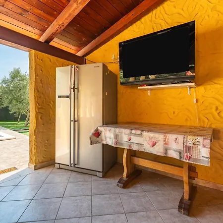 Chiara Villa Quartu SantʼElena